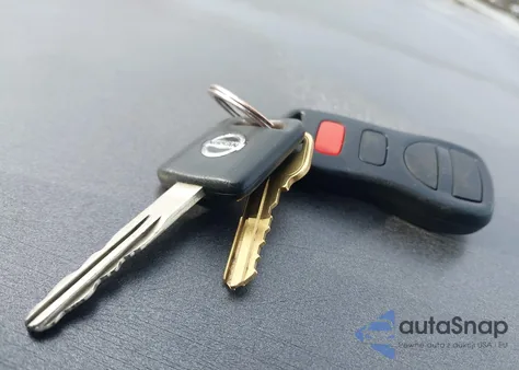 2006 Nissan Altima 2.5 S from USA, damaged, VIN 1N4AL11D66N302364